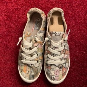 NWT BOBS Dog House Party Memory Foam Shoes